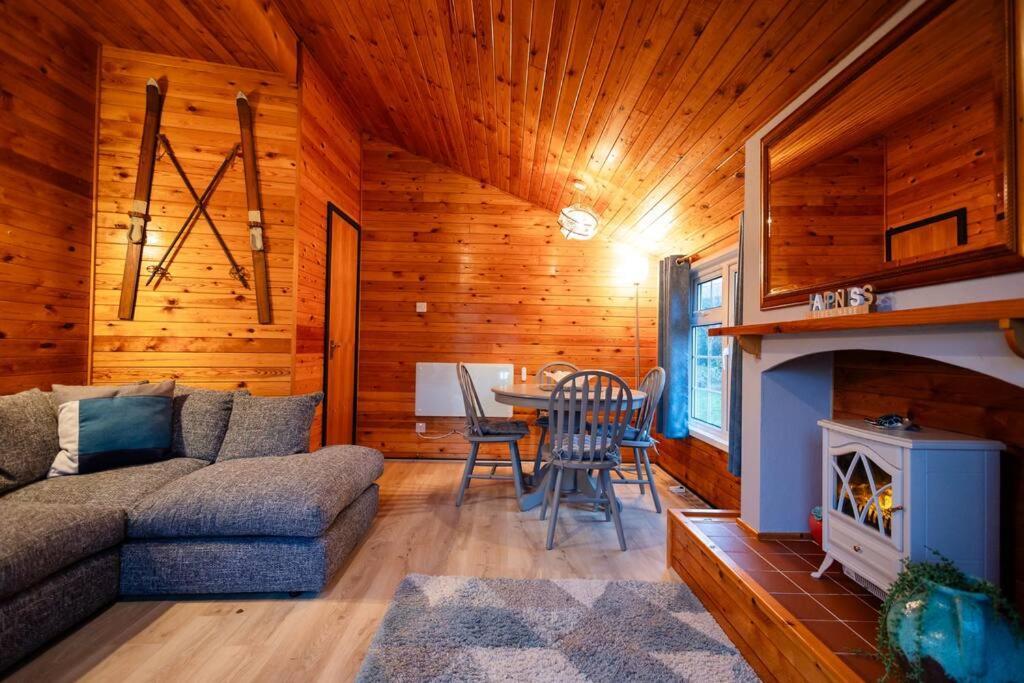 Rural Log Cabin In Snowdonia Near Coed Y Brenin By Seren Short Stays Ffestiniog 외부 사진
