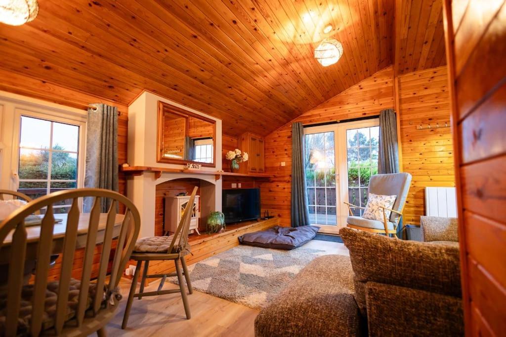 Rural Log Cabin In Snowdonia Near Coed Y Brenin By Seren Short Stays Ffestiniog 외부 사진