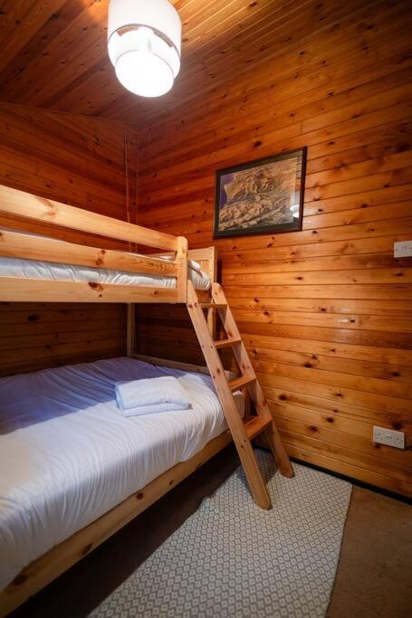 Rural Log Cabin In Snowdonia Near Coed Y Brenin By Seren Short Stays Ffestiniog 외부 사진